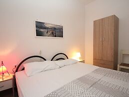 Simplistic Apartment in Rosolina Mare near Sea