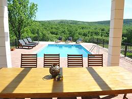 Luxurious Villa in Tijarica With a Private Pool