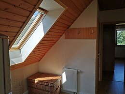 Spacious Flat in Wilhelmshof near Lake