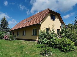 Spacious Flat in Wilhelmshof near Lake
