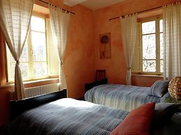 Tranquil Villa in San Romano di Garfagnana with Hot Tub