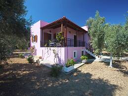 Villa in Crete Near Rethymno Beach