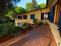 House With Direct Access and Private Terrace at Sea Near Capoliveri