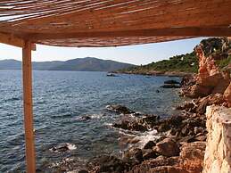House With Direct Access and Private Terrace at Sea Near Capoliveri