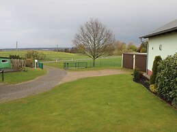 Sunny Holiday Home With Fenced Garden