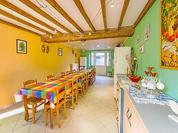 Forestside Escape for 15 Guests