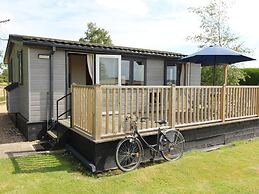 Cosy Pine Lodge With far Reaching Country Views and Large sun Deck