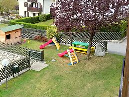 Renovated Apartment With Lake View, Swimming Pool, Wifi, in Val di Led