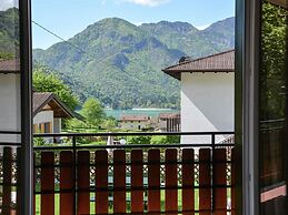 Renovated Apartment With Lake View, Swimming Pool, Wifi, in Val di Led