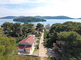 Holiday Home in Molat With Pool