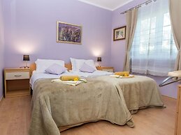 Spacious Holiday Home in Molat With Pool