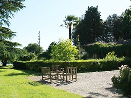 Belvilla by OYO Villa La Commenda Sei