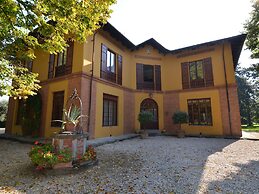 Belvilla by OYO Villa La Commenda Sei