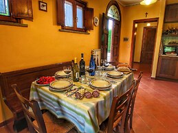 Belvilla by OYO Tosco