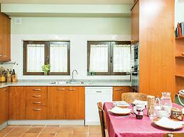Large Farmhouse with Private Pool & Large Garden near Beach