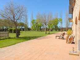 Large Farmhouse with Private Pool & Large Garden near Beach