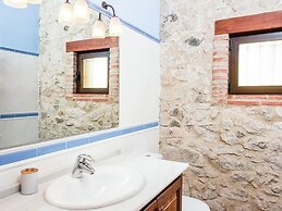 Large Farmhouse with Private Pool & Large Garden near Beach