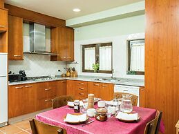 Large Farmhouse with Private Pool & Large Garden near Beach