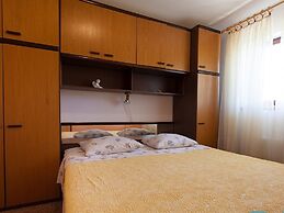 Cozy Apartment in Malinska near Sea