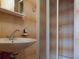 Cozy Apartment in Malinska near Sea