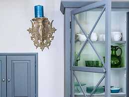 Pleasing House in the Center of the Famous Taormina Near the Sea