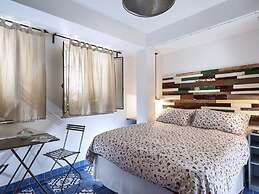 Pleasing House in the Center of the Famous Taormina Near the Sea