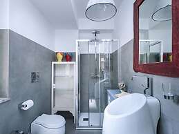 Pleasing House in the Center of the Famous Taormina Near the Sea