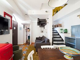 Pleasing House in the Center of the Famous Taormina Near the Sea