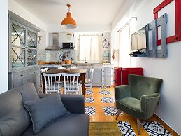 Pleasing House in the Center of the Famous Taormina Near the Sea