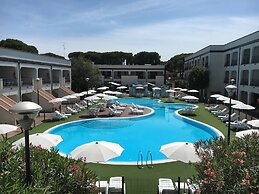 Nicely Furnished Apartment with AC near Beach