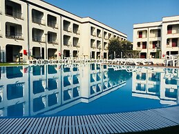 Nicely Furnished Apartment with AC near Beach