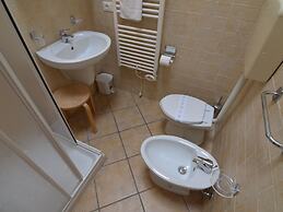 Nicely Furnished Apartment with AC near Beach