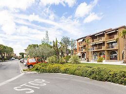 Cloistered Apartment in Sirmione near Lake