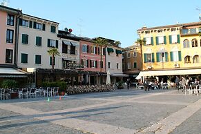 Cloistered Apartment in Sirmione near Lake