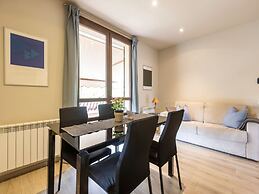 Cloistered Apartment in Sirmione near Lake