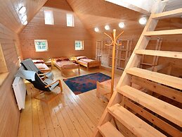 Spacious Holiday Home With Pool