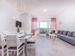 Villa in Dramalj With Swimming Pool