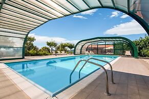 Farmhouse in Apecchio With Pool