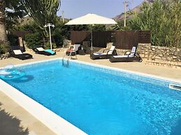 Belvilla by Oyo Villa Nicole