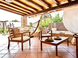 Belvilla by Oyo Villa Nicole