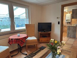 Ferienhaus mit Garten in Graal-mueritz