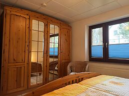 Ferienhaus mit Garten in Graal-mueritz