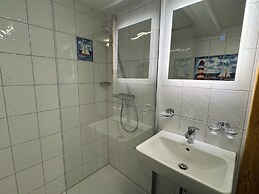 Ferienhaus mit Garten in Graal-mueritz