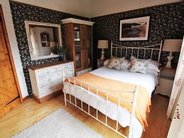 Lodge in Countryside With Fine Views