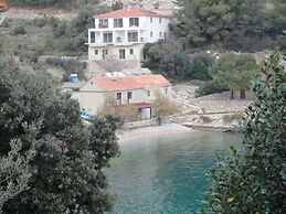 Studio Apartment With Terrace and sea View,30m Distant From the Beach!