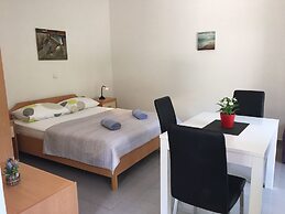 Studio Apartment With Terrace and sea View,30m Distant From the Beach!