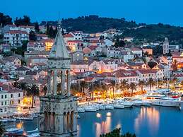 Studio Apartment With Terrace and sea View,30m Distant From the Beach!