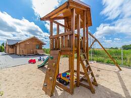 Cozy Holiday Home in Mielno near Lake