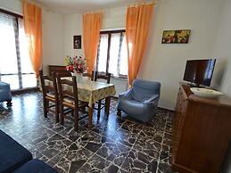 Cosy and Comfortable Apartment in Marina di Massa, Near the Beach