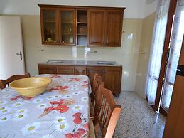 Cosy and Comfortable Apartment in Marina di Massa, Near the Beach